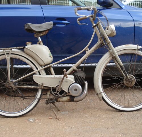 MOBYLETTE 49 CREMA  MANETAS INVERTIDAS