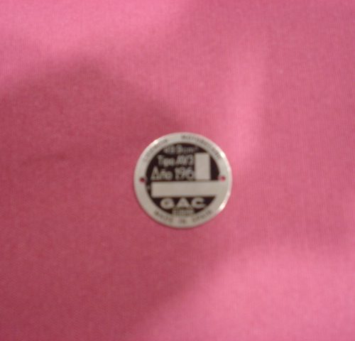 ANAGRAMA MOBYLETTE AÑOS 60 METALICO