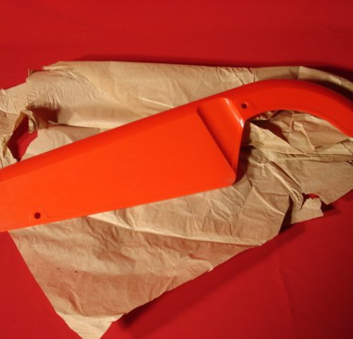 CUBRECADENAS BULTACO JUNIOR 74,100 Y 125 ROJO PLASTICO ORIGINAL.