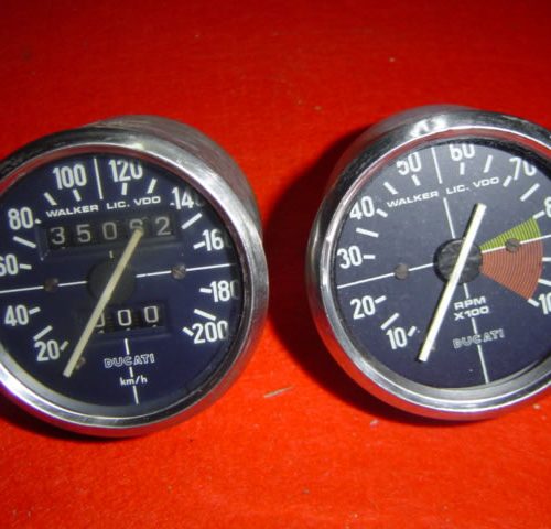 CUENTA KILOMETROS Y CUENTA REV. DUCATI