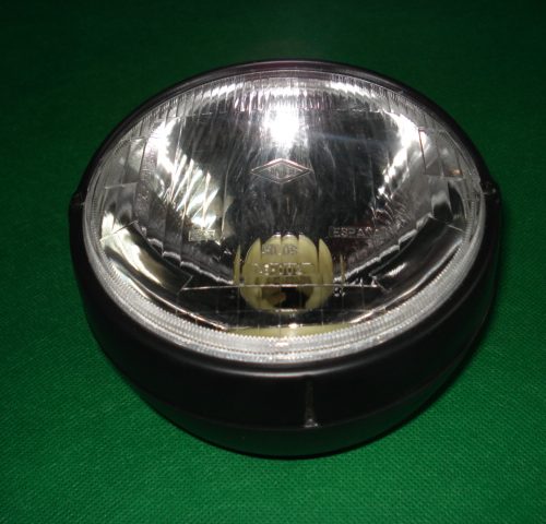 FARO CON CARCASA PLÁSTICO DE 14´7 DIÁMETRO.