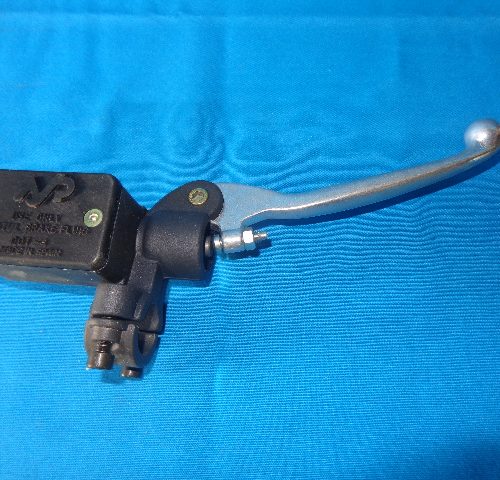 MANETA FRENO DELANTERO CON BOMBA AJP