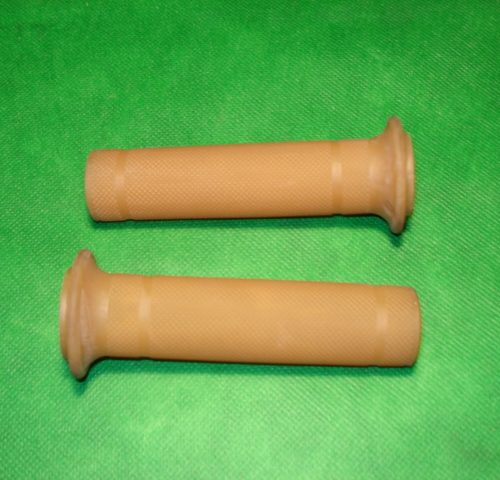 PUÑOS CREMA MOTO MONTAÑA