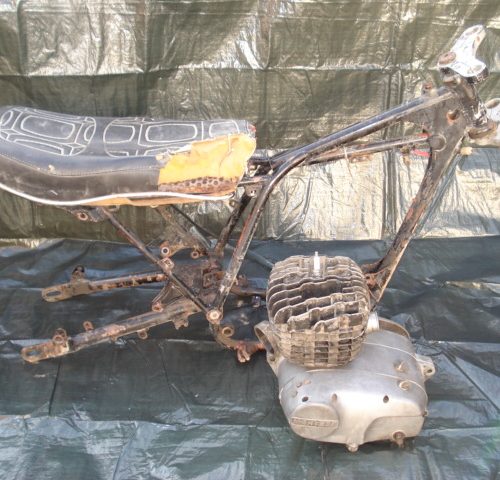 MOTOR MONTESA KING SCORPION, CON CHASIS,ASIENTO,TIJAS, ETC