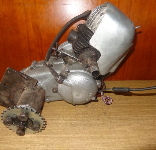 MOTOR VESPA 125 N DE 1958 NUM V 58 M GIRANDO