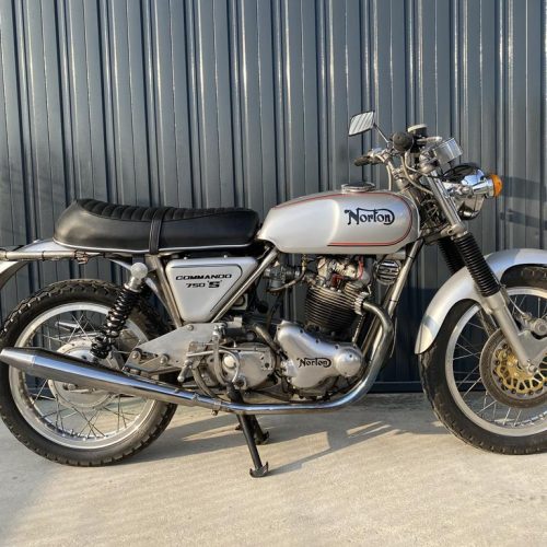 Norton Comando 750 gris